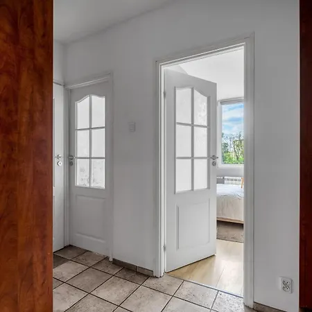 Targowek - 54m2, Balcony, Bus Nearby - By Rentujemy Apartment