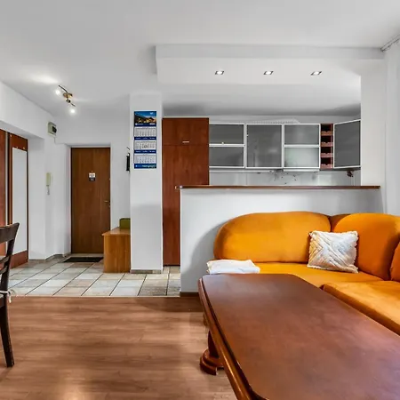 Apartment Targowek - 54m2, Balcony, Bus Nearby - By Rentujemy