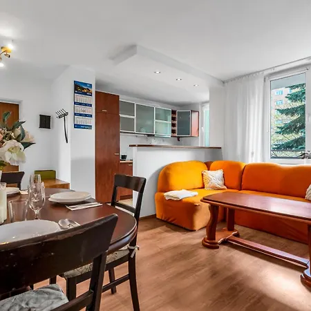 Targowek - 54m2, Balcony, Bus Nearby - By Rentujemy Apartment Warsaw